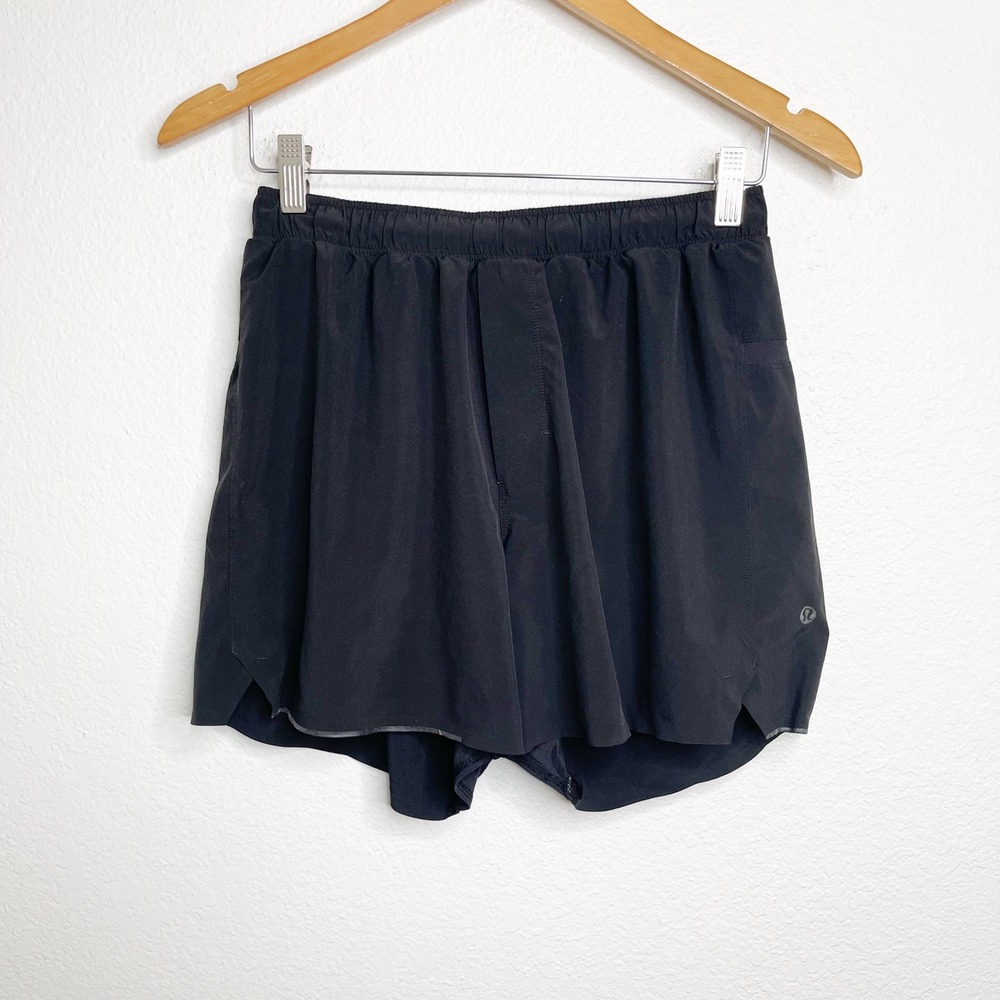 Lululemon Mens Running Shorts Black Size M Zipper Pocket Reflective